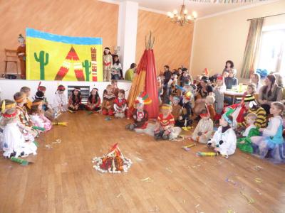 Foto zur Meldung: Indianerfest bei den Kleinen