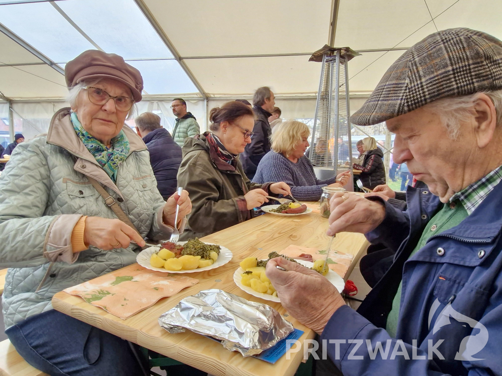 Der Knieperkohl schmeckte den Besuchern. Foto: Sandra Bels/Stadt Pritzwalk