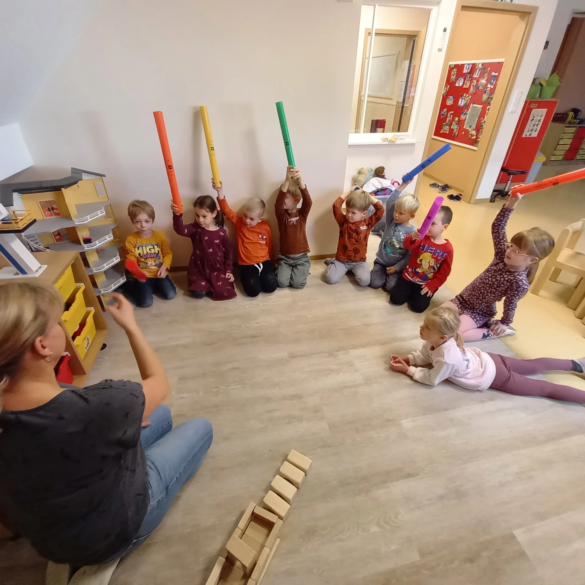 Rhytmen mit dem Boomwhackers entdecken