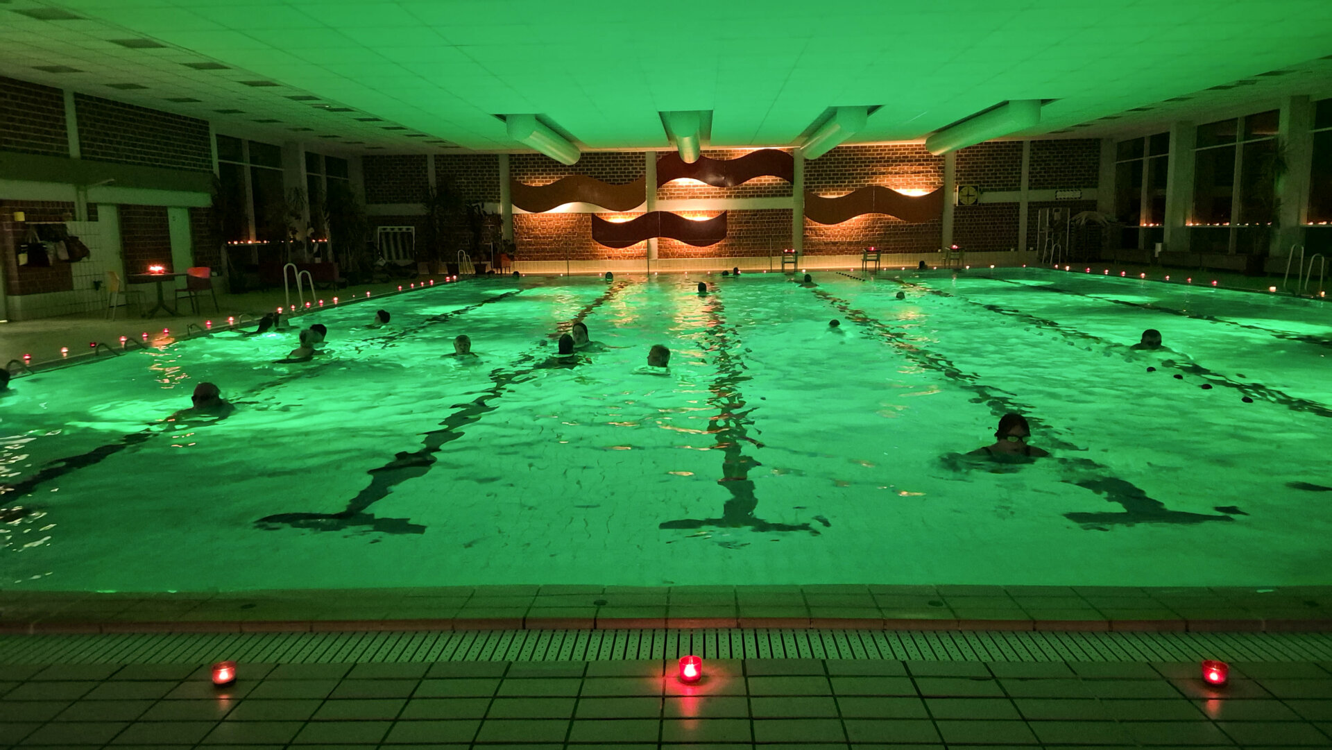 Candlelight Schwimmen