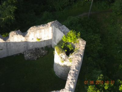 Neues von der Burg Haineck bei Nazza (Bild vergrößern)