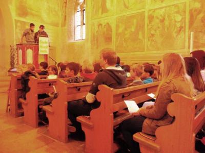 Foto zur Meldung: Die Georg-Hager-Schule feiert einen Schülergottesdienst