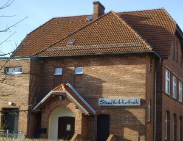 Wie das Männermitglied die Volksweisen zu vergrössern