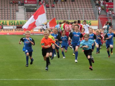 Erhard-Sport-Sommerfußballcamp 2013 in Lehnin: (Bild vergrößern)