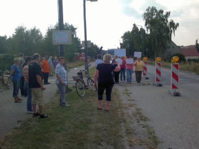 Demonstration in  Langengrassau (Bild vergrößern)