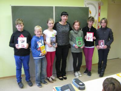 P r e i s ü b e r g a b e anlässlich des “Welttag des Buches” (Bild vergr&ouml;&szlig;ern)