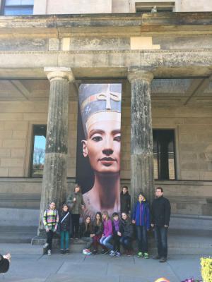 Foto zur Meldung: Ein Besuch bei Nofretete in Berlin