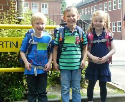 Diese drei Kinder wollen nach den Sommerferien auf jeden Fall wieder kommen. „Wir freuen uns auf die Schule“, versicherten sie sehr glaubhaft.