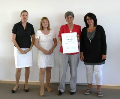 Foto zur Meldung: Urkundenüberreichung "Schulpreis NRW Begabtenförderung"