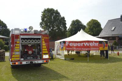 Foto: 2014 Heidelbeerfest Foto zur Meldung: Heidelbeerfest in Schnakenbek