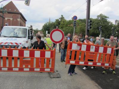 Die Hans-Striegelski-Straße ist wieder für den Verkehr freigegeben!