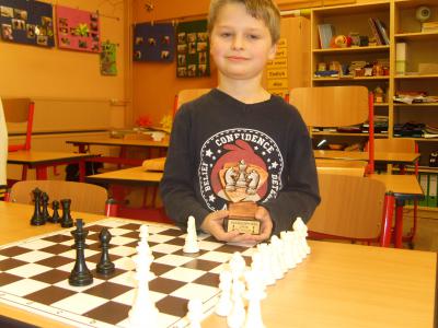 Auch den Jüngsten macht das Schach spielen sehr viel Spaß.