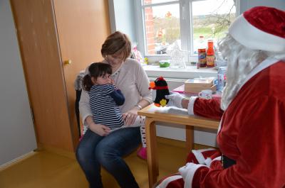 Weihnachtsmann im Krankenhaus (Bild vergrößern)