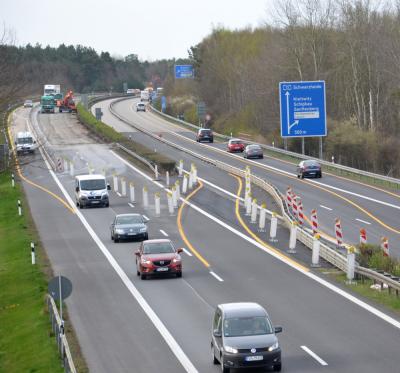 Hier wird gebaut: Der Landesbetrieb Straßenwesen erneuert die A 13