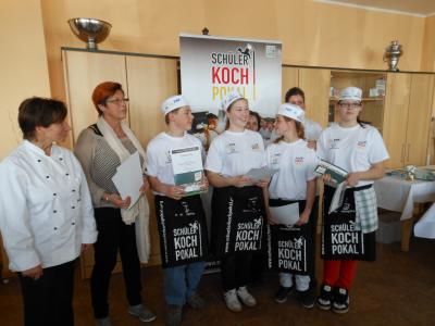 Foto zur Meldung: 2.Platz beim Kochwettbewerb für  "Überraschungspaket"