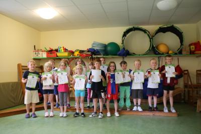 Foto: Die Vorschulgruppe aus dem "Märchenland" Foto zur Meldung: Sportmaus „Flizzy“ im „Märchenland“