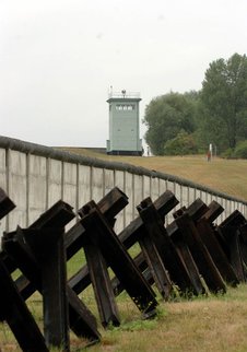 Gedenkstättenstiftung kauft Hötensleber Grenzturm (Bild vergrößern)