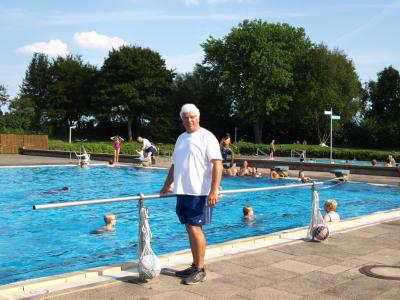 Schwimmmeister Ralf Roters (Bild vergrößern)