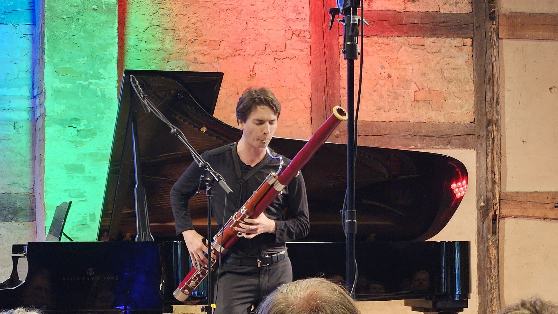 Musikalische Entdeckungen und Höchstleistungen - hier Theo Platz am Fagott in der Alten Hütte in Glashütte. Foto: Dörthe Ziemer