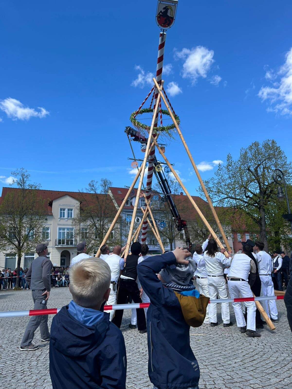 04_01_Maibaumstellen (2)