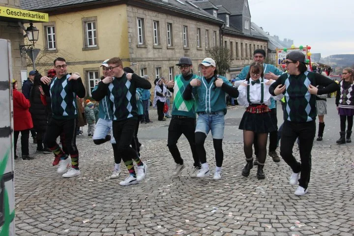 csm_TeuschnitzUmzugMännerballett_6a7f059ff3