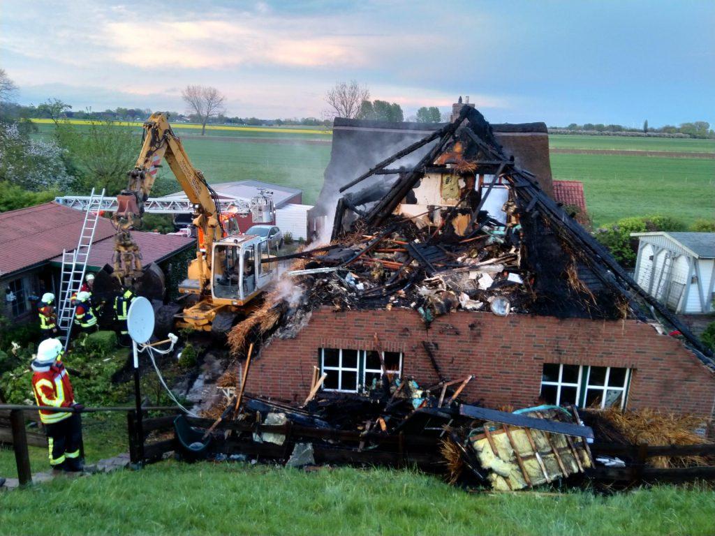Ein Feuer zerstörte Haus und Inventar