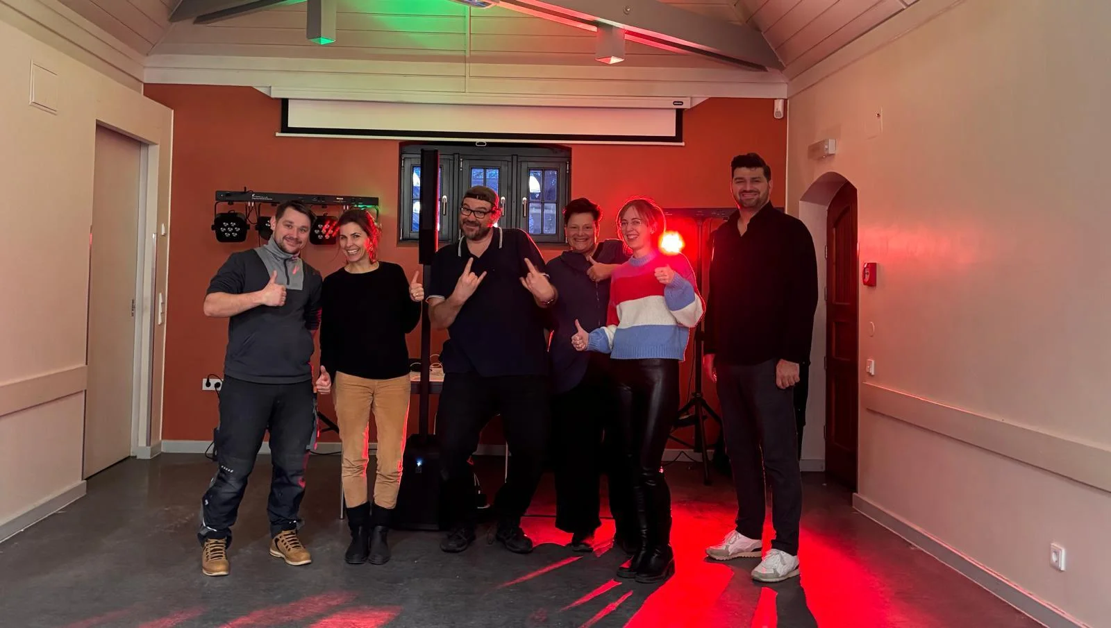 Auch Lehrkräfte und Helfer hatten Spaß bei der alljährlichen Schülerdisco