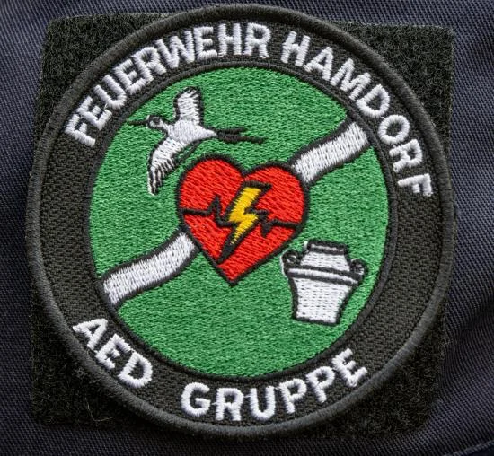 Feuerwehr Hamdorf startet AED-Projekt zur Lebensrettung - Aktuelles 2
