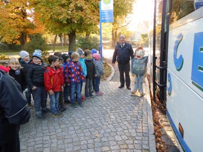 Auf zur Busschule! (Bild vergr&ouml;&szlig;ern)