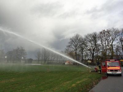 Foto zur Meldung: Feuerwehr überprüft Hydranten und Bohrbrunnen