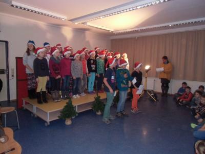 Foto zur Meldung: Ein weihnachtlicher Tag in der Elbtalgrundschule