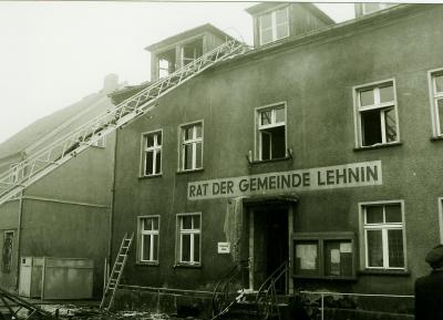 11. April 1984 - Feuer im „Rat der Gemeinde“ Lehnin (Bild vergrößern)