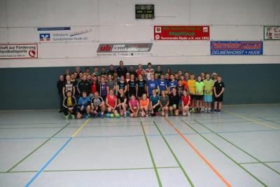 Foto zur Meldung: Handball Mixturnier 2016