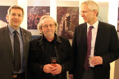 Rüdiger Laleike (m.), Dr. Carl-Ulrich Bauer (li.) mit Bürgermeister Dr. Oliver Hermann I Foto: Graepel (Bild vergrößern)