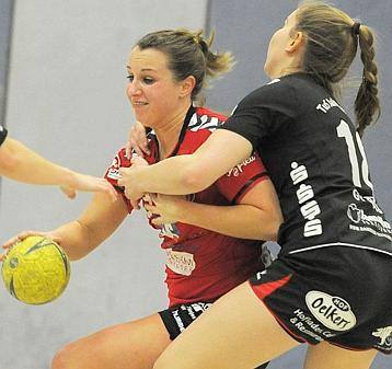 Foto zur Meldung: Handball 1. Damen: Kellerduell endet mit Debakel