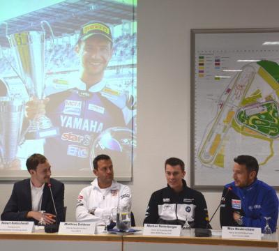 WM-Teilnehmer (v.r.) Max Neukirchner, Markus Reiterberger und Matthias Dolderer auf dem Ring