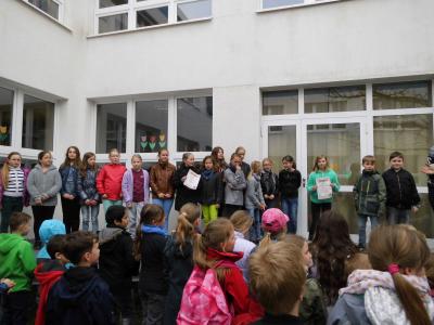 Foto zur Meldung: Preis für ordentlichste Garderobe