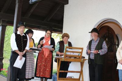 Foto zur Meldung: Stimmungsvolle Maiandacht in Viechtafell
