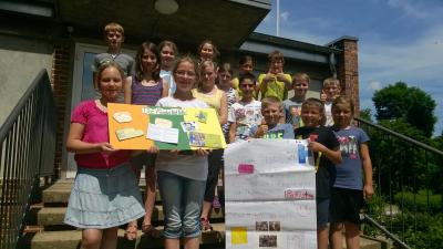 „Voneinander lernen - miteinander teilen“   Frühstücksaktion zu Gunsten der Kindernothilfe  an der Grundschule Mühlberg am 7. Juni 2016 (Bild vergr&ouml;&szlig;ern)