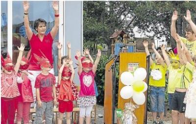 Der Nachwuchs führte im Rahmen des Kindergartenfests mit Neueröffnung des Anbaus ein Musical unter dem Titel „4 Farbenland“ auf. Foto: W. Rücker