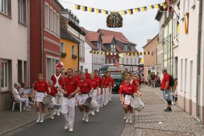 Festumzug zum 178. Schul- und Heimatfest in Jessen (Elster) (Bild vergrößern)