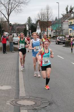 Laz Puma Rhein Sieg Maike Schon Gewinnt Uni Lauf In Koln