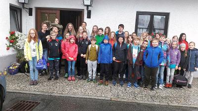 Foto zu Meldung: Ministranten mit Jugend- und Kinderchören genossen Ausflug nach Passau