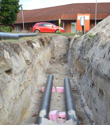 Tiefbau 3 in Schipkau: Wärmeverteilnetz ist verlegt