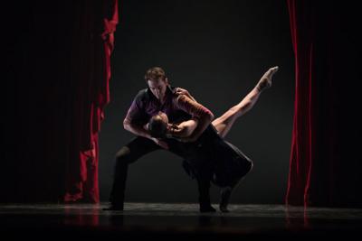 "Ballet de l'Opéra National du Rhin" Silk am 21.10.2016 im BURGHOF