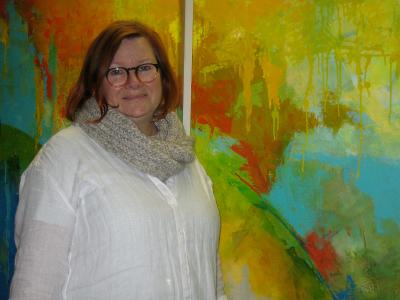 Monika Westphal zeigt noch bis Ende Januar "Farbige Interpretationen" im Immenhäuser Rathaus (Bild vergrößern)