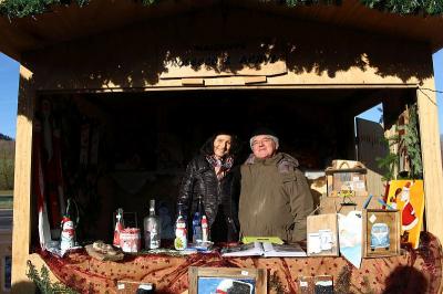Foto zur Meldung: Sechster Weihnachtsmarkt trotz frostiger Temperaturen ein Erfolg