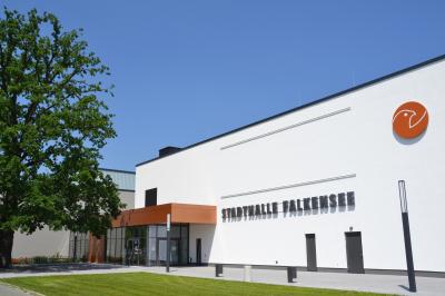 Die neue Stadthalle in der Scharenbergstraße 15 bietet ausgezeichnetes Ambiente und beste Bedingungen für Aussteller und Besucher. 