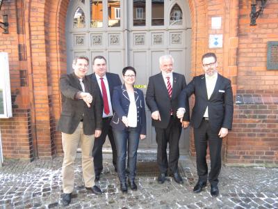 v.l. Dr. Oliver Hermann, Frank Neumann, Annett Jura, Ronald Seeger, Henrik Sommer | Foto: Stadt Perleberg, 2017