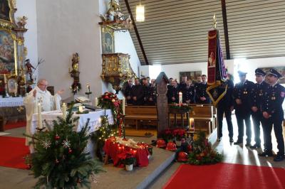 Foto zur Meldung: "Erscheinung des Herrn" mit Jahrtag der Feuerwehr Miltach gefeiert